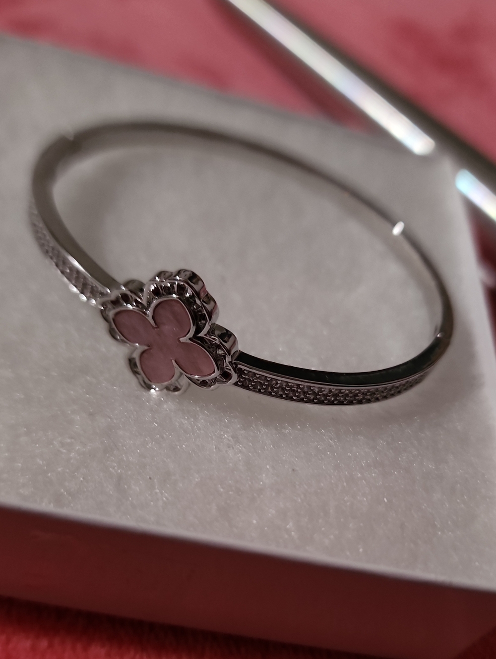 Silver Bracelet with Pink Clover Accent